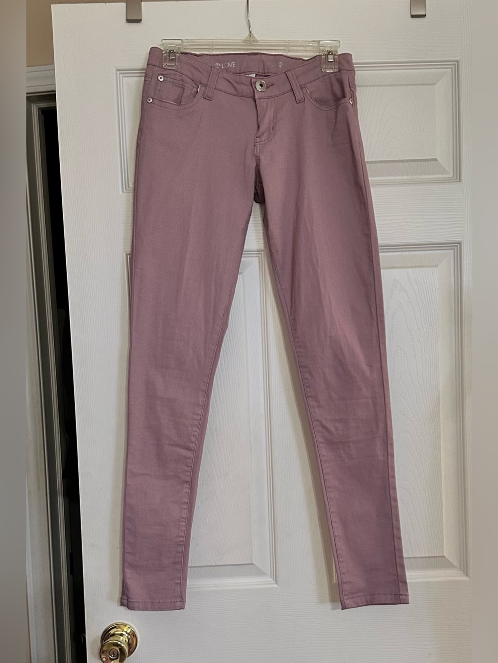 Love Culture Skinny Jeans in lavender color